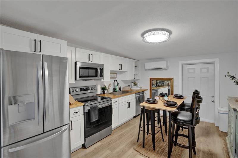 Image 7 of 35 For 6128 39th Street