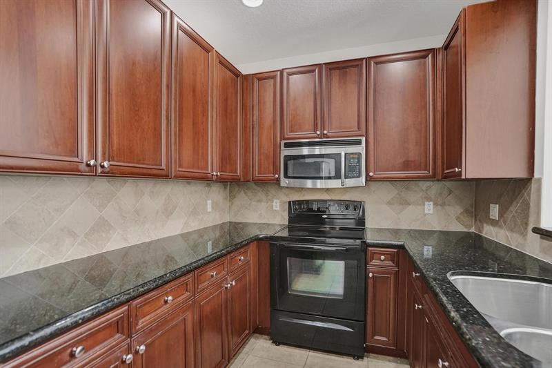 Image 17 of 52 For 3915 Passion Flower Rd  3915