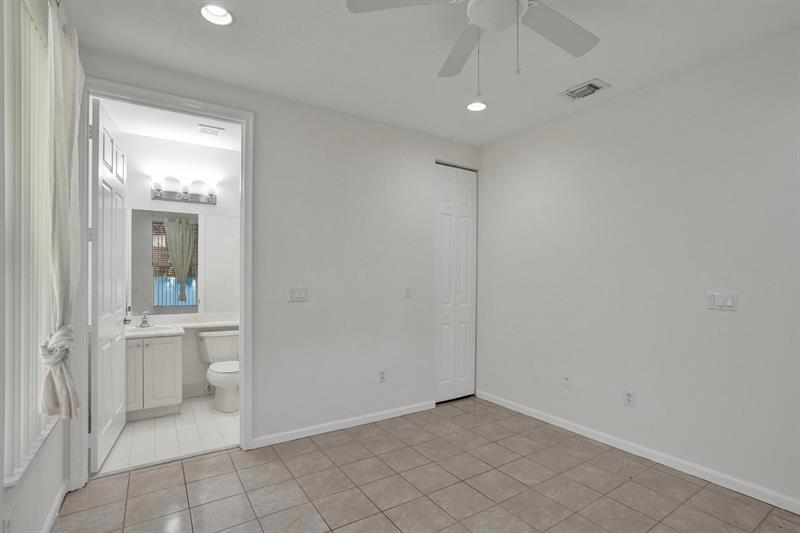 Image 39 of 52 For 3915 Passion Flower Rd  3915