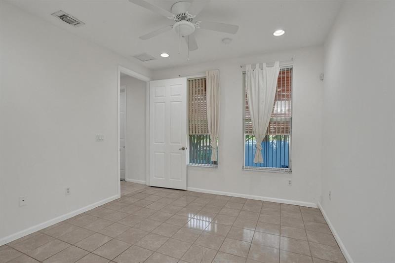 Image 40 of 52 For 3915 Passion Flower Rd  3915