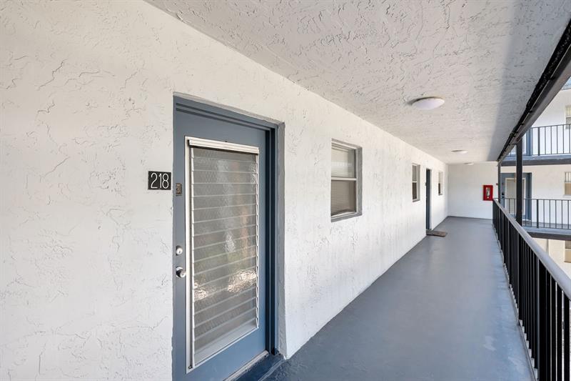 Image 5 of 29 For 2800 Somerset Drive  218j