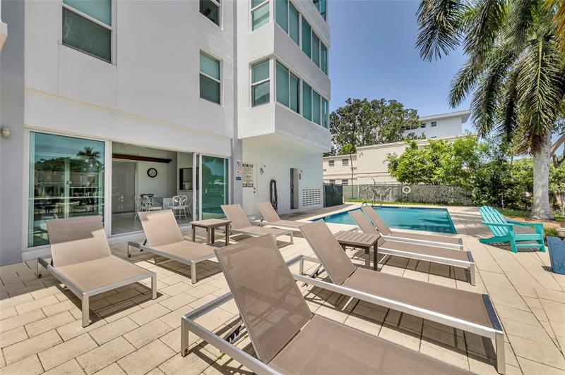Image 12 of 33 For 800 4 St  405