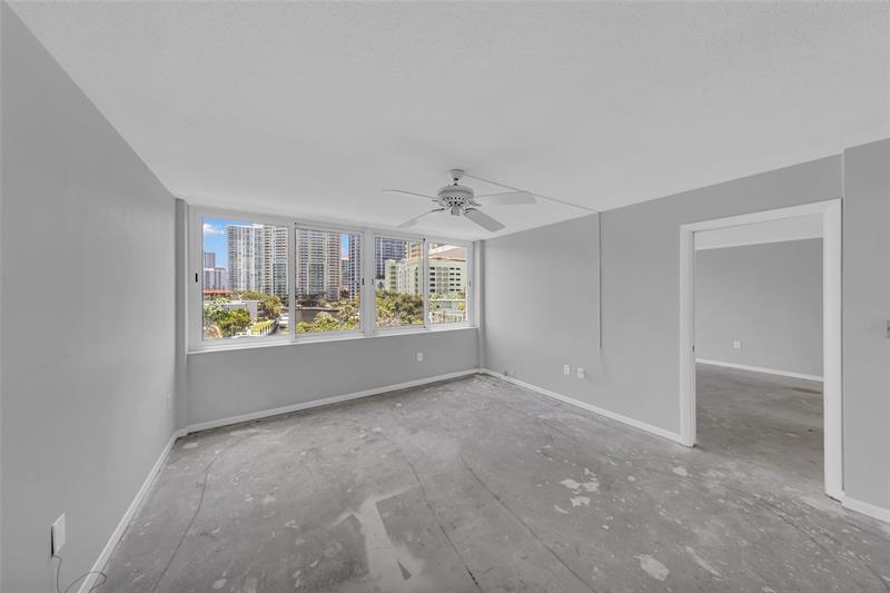 Image 14 of 33 For 800 4 St  405