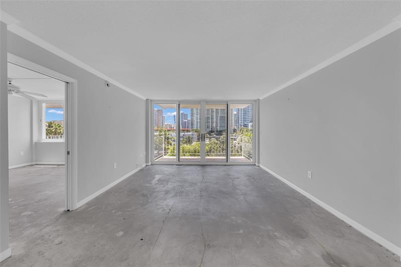 Image 6 of 33 For 800 4 St  405
