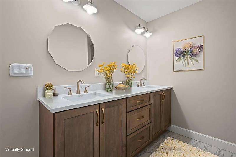 Image 14 of 56 For 1709 Rio Vista Dr