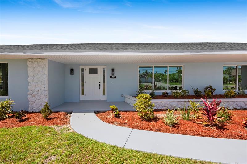 Image 4 of 56 For 1709 Rio Vista Dr