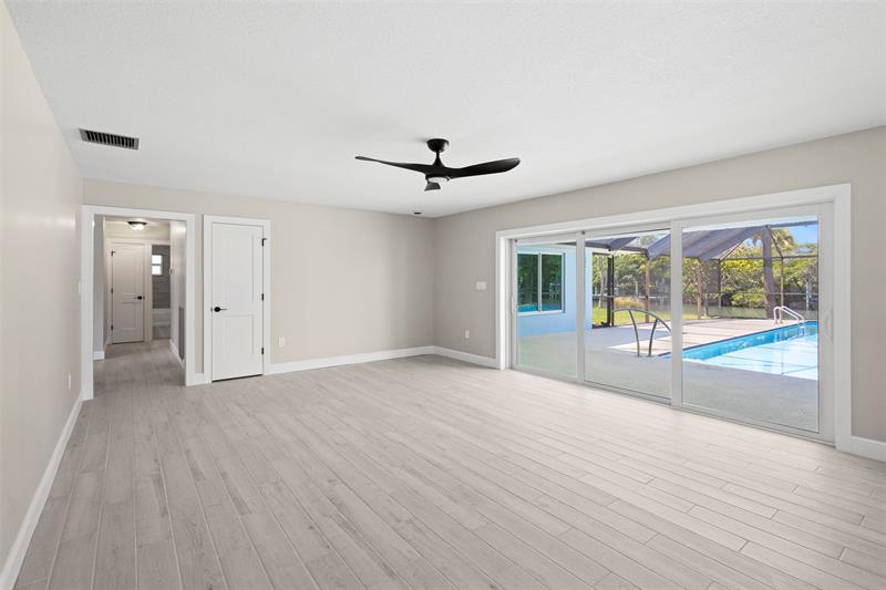 Image 43 of 56 For 1709 Rio Vista Dr