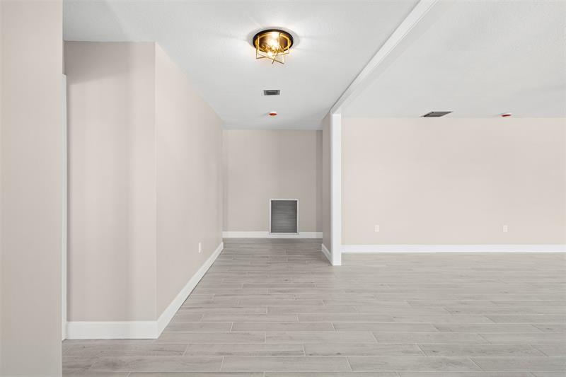 Image 45 of 56 For 1709 Rio Vista Dr