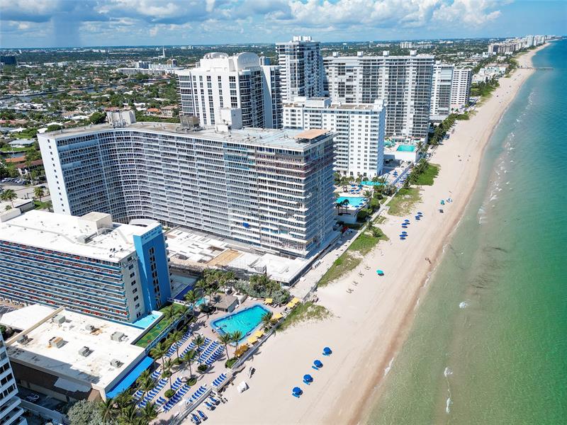 Image 22 of 59 For 4100 Galt Ocean Drive  1805