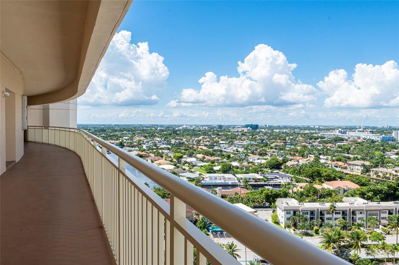 Image 26 of 59 For 4100 Galt Ocean Drive  1805