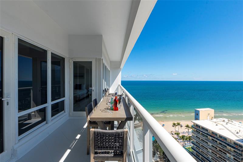 Image 28 of 59 For 4100 Galt Ocean Drive  1805