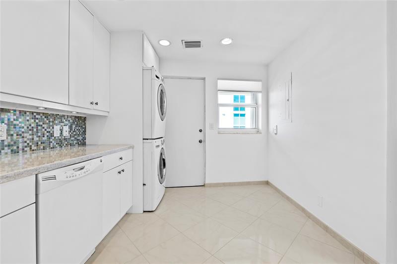 Image 41 of 59 For 4100 Galt Ocean Drive  1805