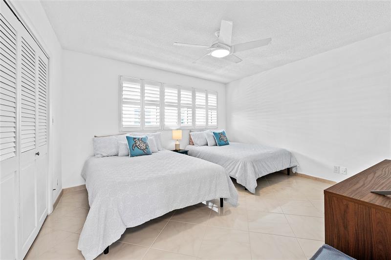 Image 42 of 59 For 4100 Galt Ocean Drive  1805