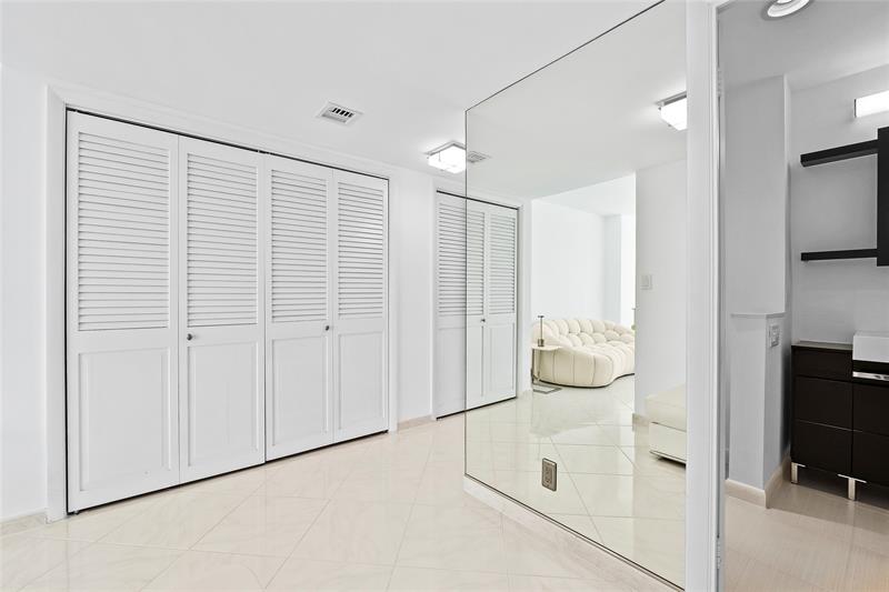 Image 49 of 59 For 4100 Galt Ocean Drive  1805