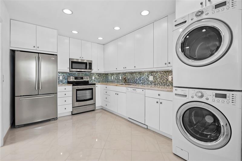 Image 9 of 59 For 4100 Galt Ocean Drive  1805