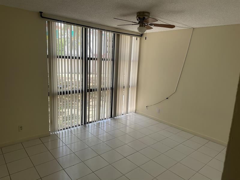 Image 10 of 12 For 16909 Bay Rd  111