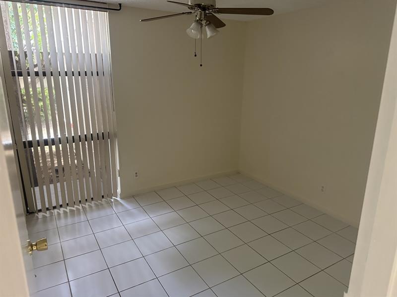Image 11 of 12 For 16909 Bay Rd  111