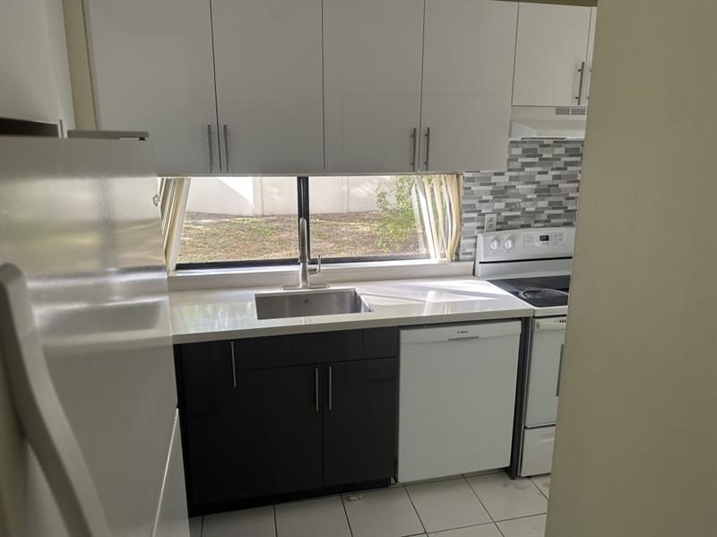 Image 6 of 12 For 16909 Bay Rd  111