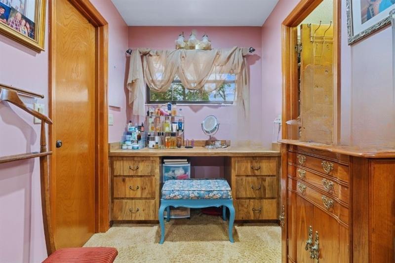 Image 22 of 40 For 7141 97th Pl
