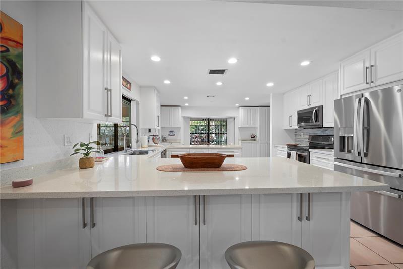 Image 11 of 40 For 11217 10th Manor
