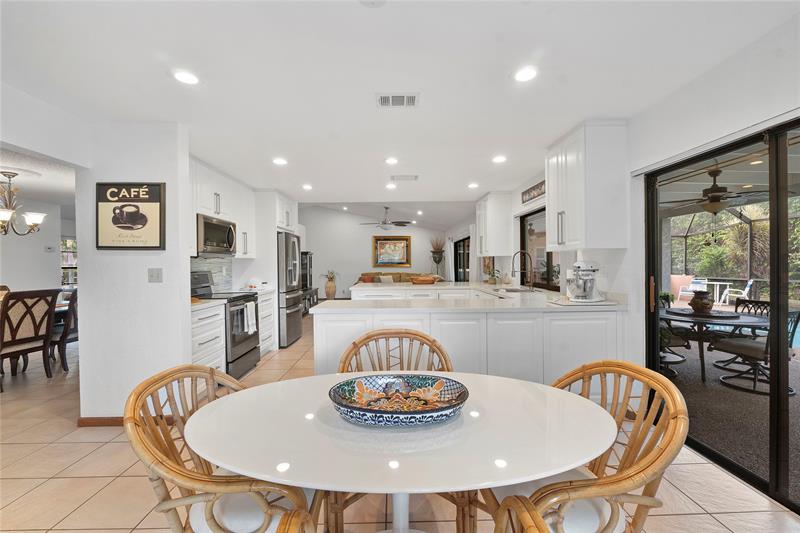 Image 13 of 40 For 11217 10th Manor