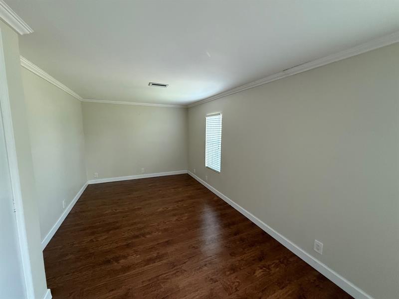 Image 3 of 9 For 8550 23rd Pl