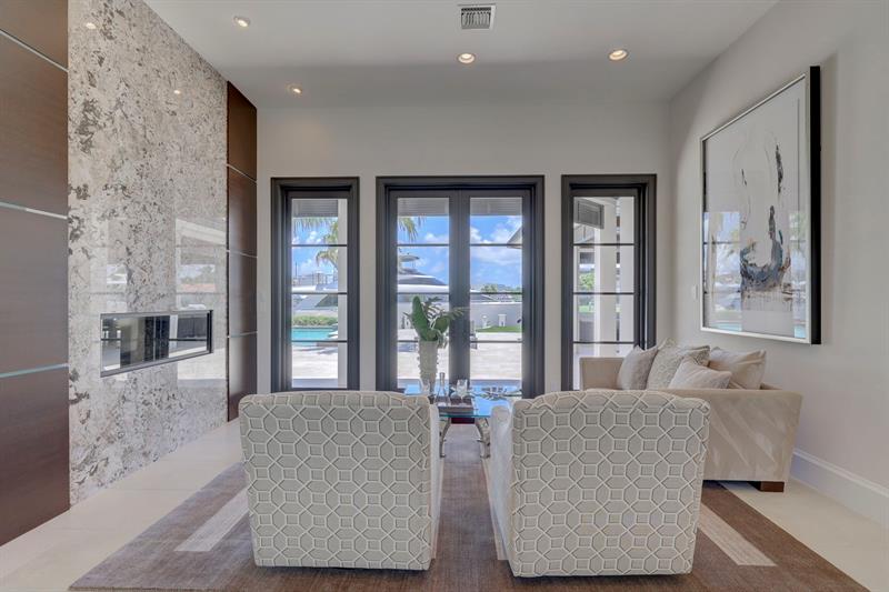 Image 16 of 85 For 2840 44th St