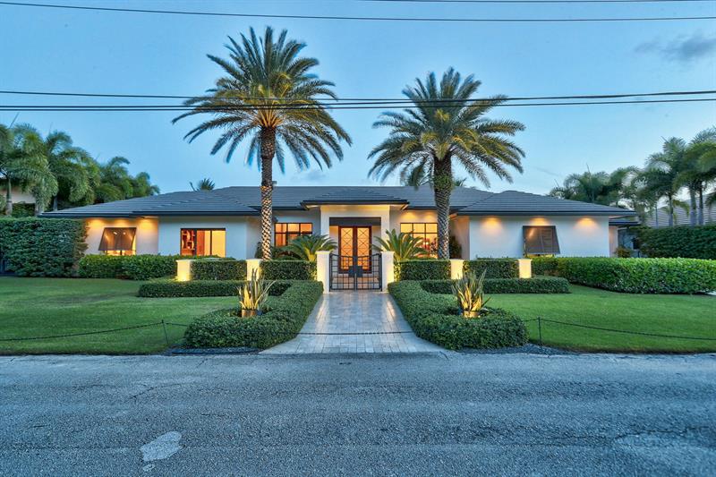Image 61 of 85 For 2840 44th St