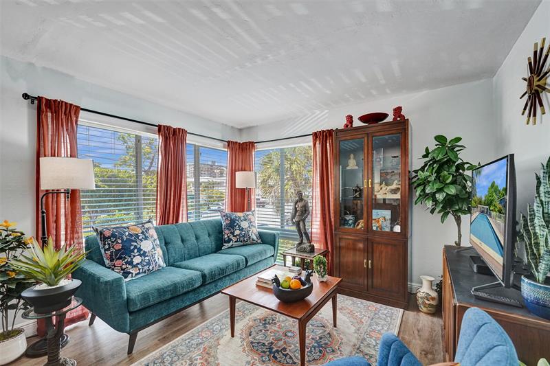 Image 13 of 51 For 1055 15th St  14c