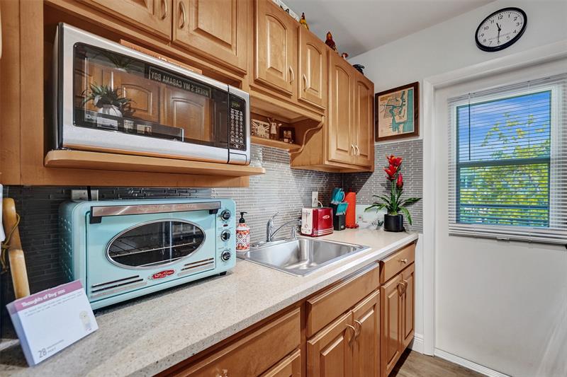 Image 27 of 51 For 1055 15th St  14c