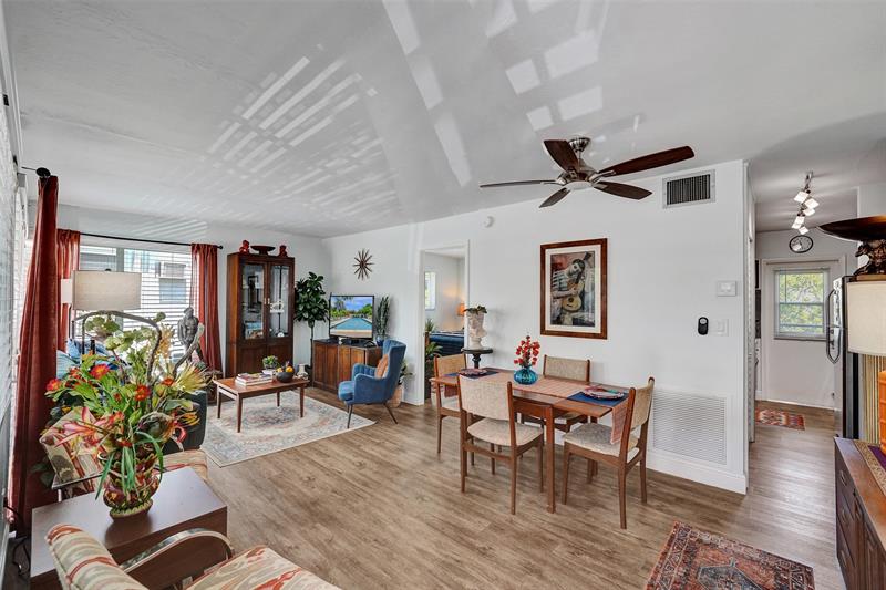 Image 4 of 51 For 1055 15th St  14c