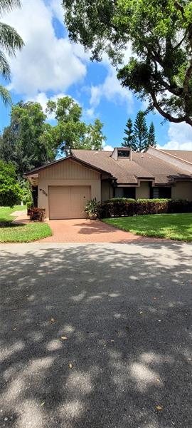 Image 2 of 20 For 4705 Fountains Dr S  4705
