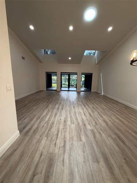 Image 4 of 20 For 4705 Fountains Dr S  4705
