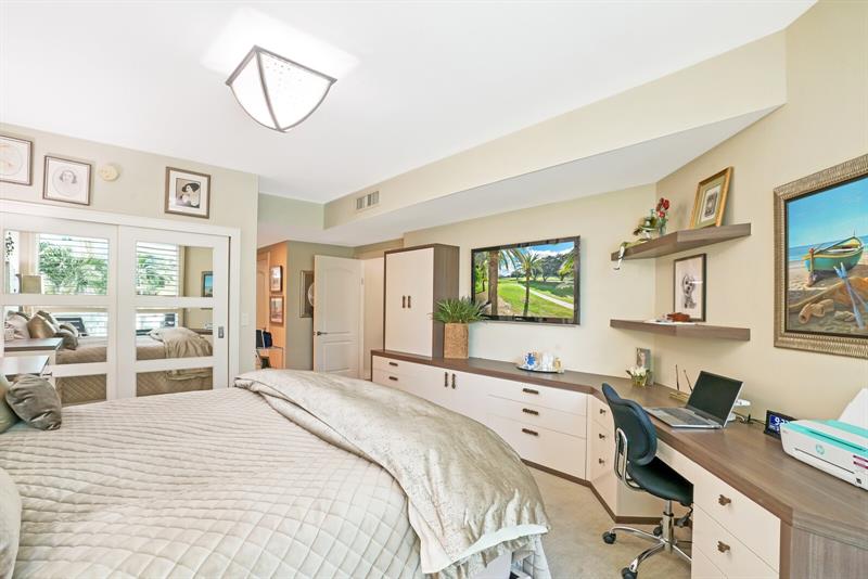 Image 16 of 58 For 550 Mizner Blvd  B209