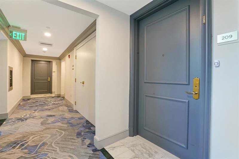 Image 21 of 58 For 550 Mizner Blvd  B209