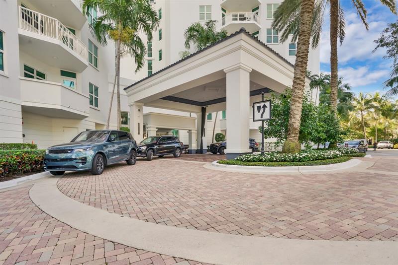 Image 27 of 58 For 550 Mizner Blvd  B209