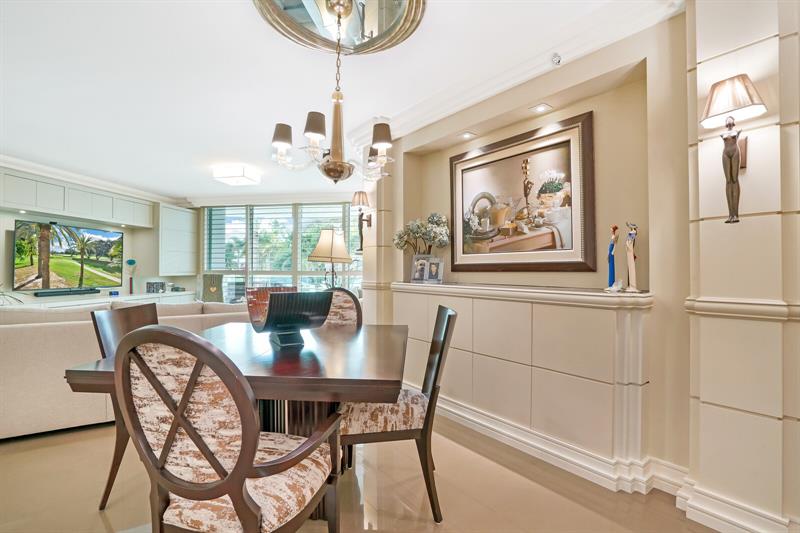 Image 7 of 58 For 550 Mizner Blvd  B209