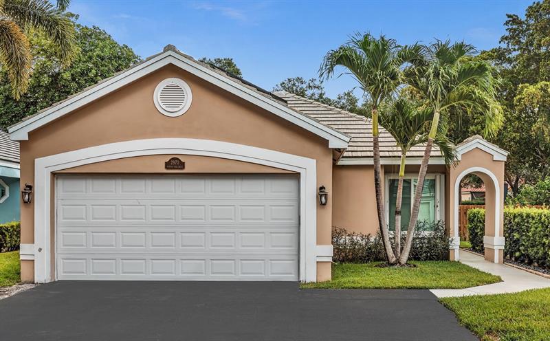 Details for 2970 Myrtle Oak Cir, Davie, FL 33328