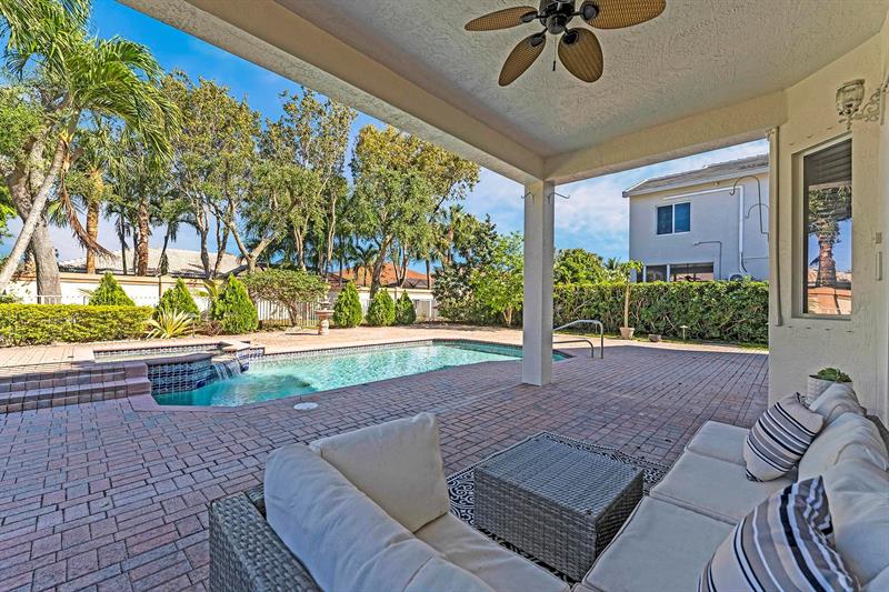 Image 33 of 47 For 4306 Mariners Cove Drive