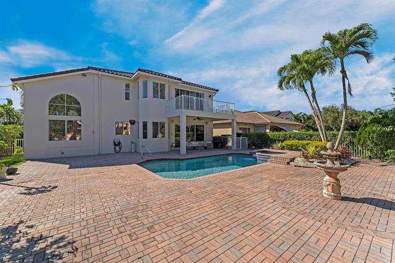 Image 36 of 47 For 4306 Mariners Cove Drive