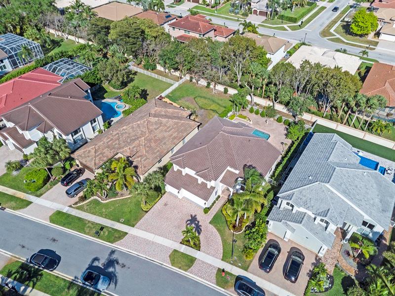 Image 42 of 47 For 4306 Mariners Cove Drive