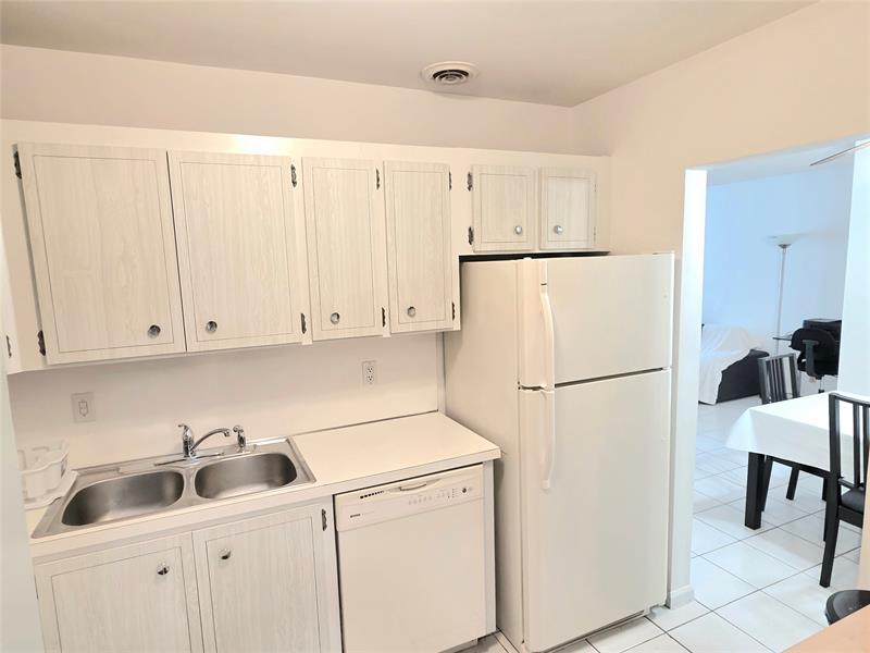 Image 9 of 23 For 2230 56th Place  208