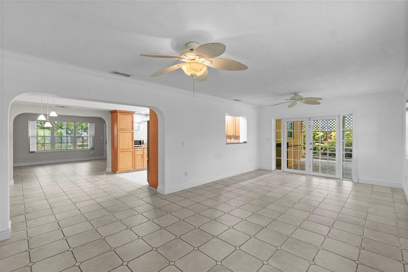 Image 11 of 33 For 11210 23rd St