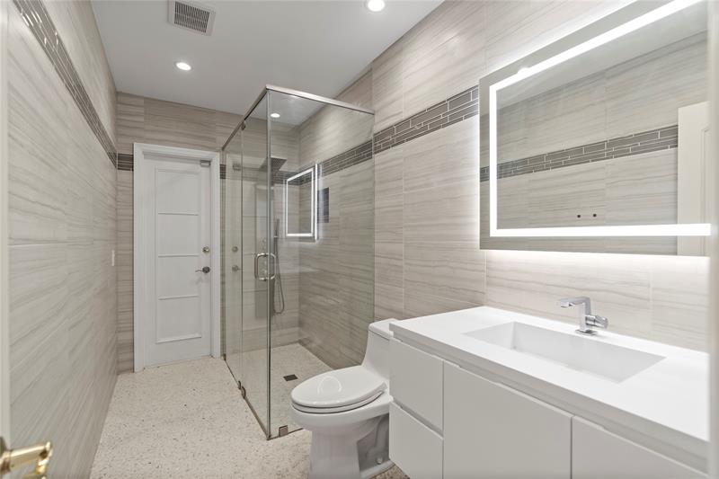 Image 27 of 33 For 11210 23rd St