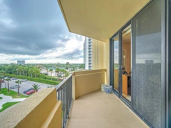 Image 10 of 62 For 2800 Ocean Dr  A5b