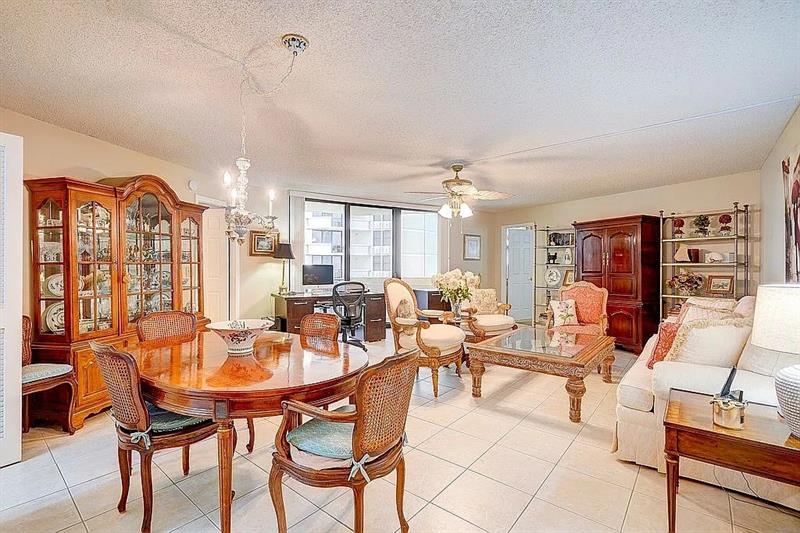 Image 11 of 62 For 2800 Ocean Dr  A5b