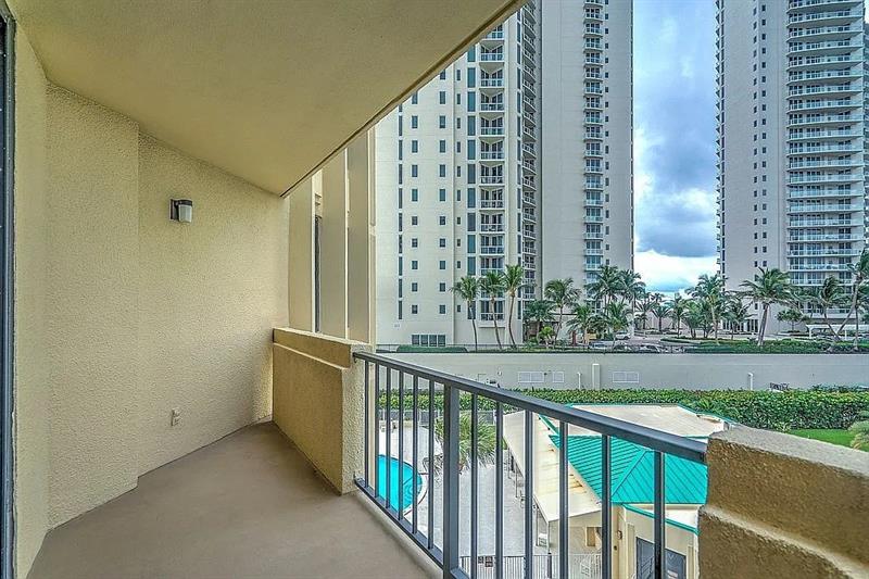 Image 26 of 62 For 2800 Ocean Dr  A5b