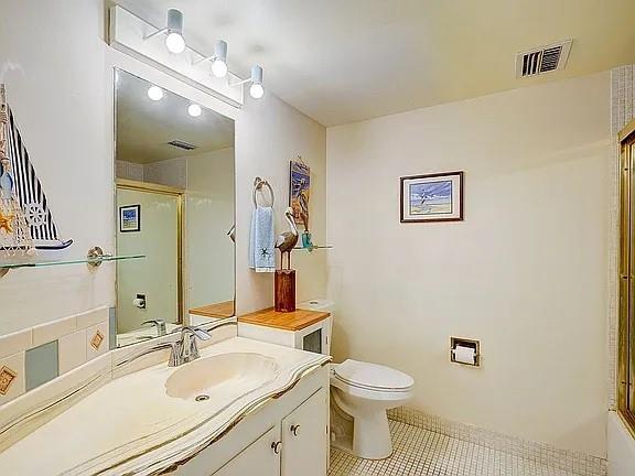 Image 41 of 62 For 2800 Ocean Dr  A5b