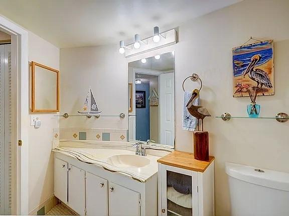 Image 42 of 62 For 2800 Ocean Dr  A5b