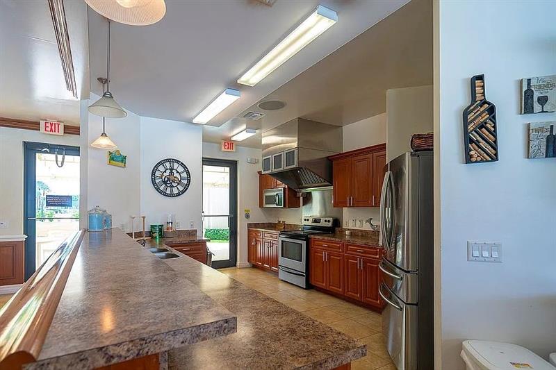 Image 46 of 62 For 2800 Ocean Dr  A5b